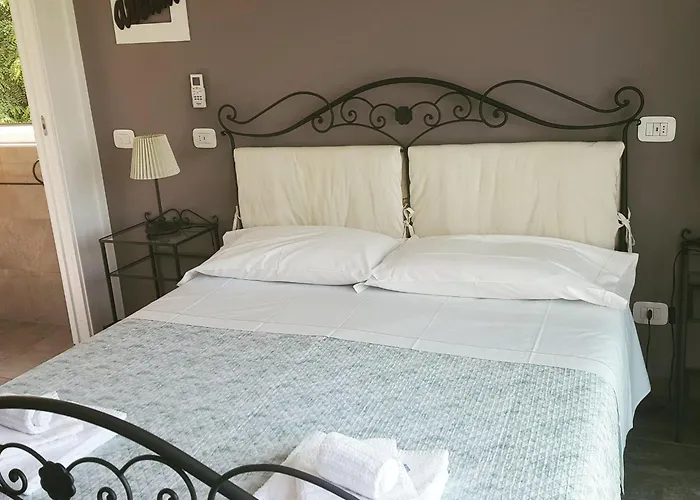 Stella Maggiore Bed & Breakfast 3*