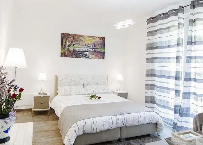 Stella Maggiore Bed & Breakfast